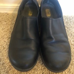 Clark’s black slipons